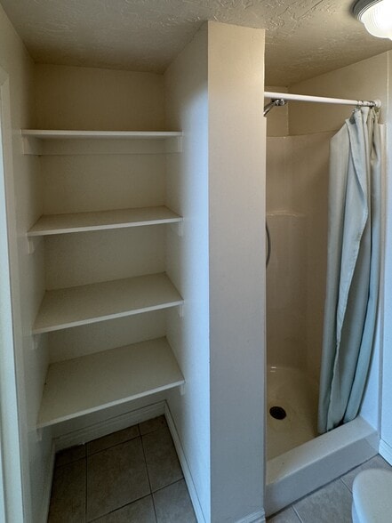 Building Photo - 950 E 1000 S