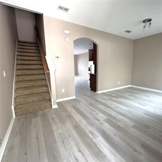 Building Photo - 12937 Emersondale Ave