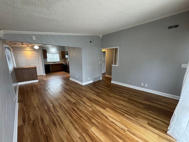 Building Photo - 3 bedroom Ferndale ranch