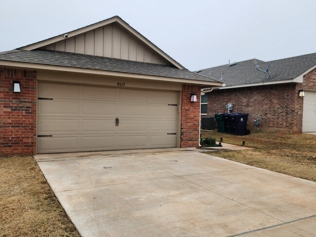 Building Photo - 4617 Emerald Knoll Rd