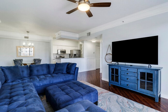 Building Photo - 9212 Myrtlewood Cir W