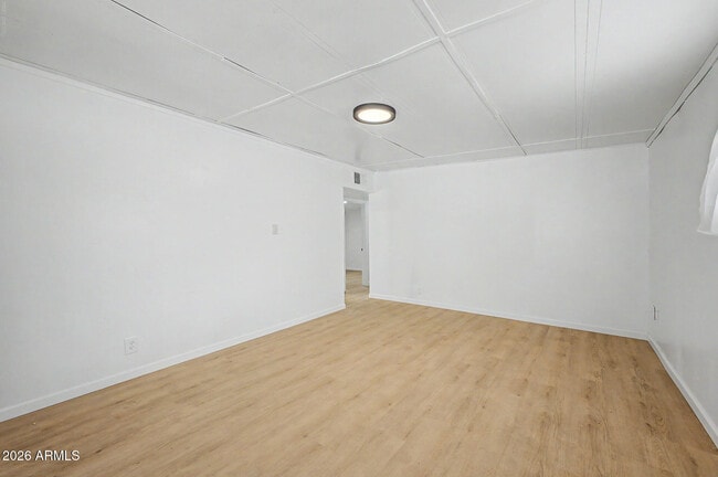 Building Photo - 2038 E Lemon St