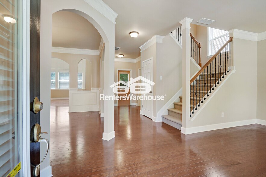 Building Photo - 2574 Dogwood Pond Rd
