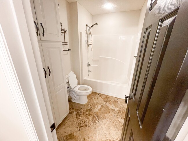 Building Photo - 310 N Cromley Rd