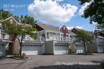 Building Photo - 867 Wescott Square