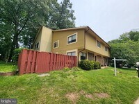 Building Photo - 10662 Spring Oak Ct