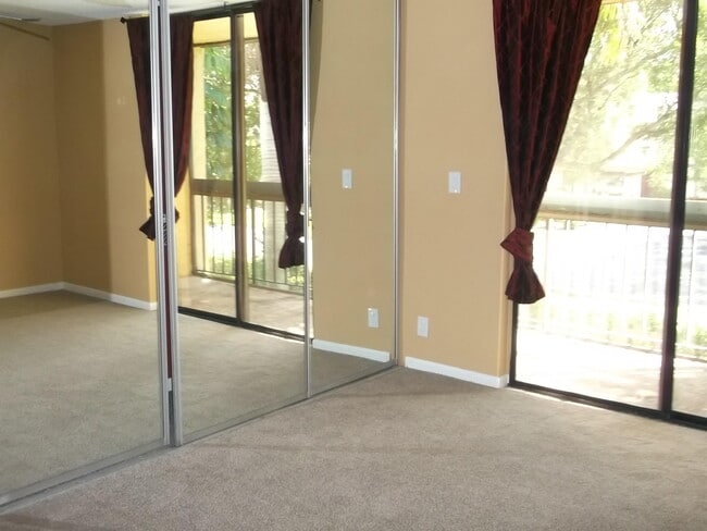 Building Photo - 743 SE 1st Way