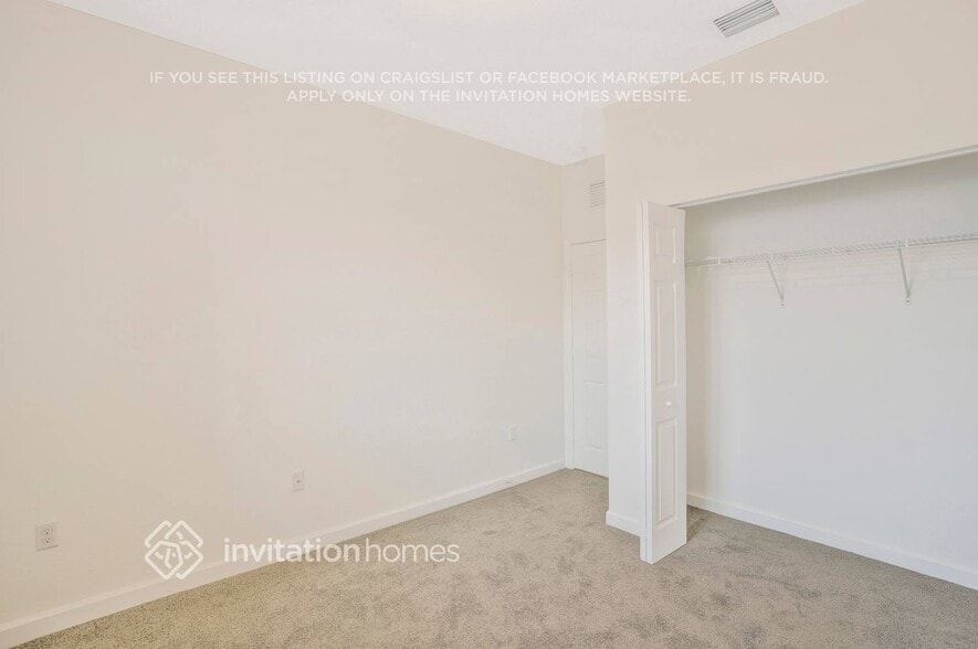 Building Photo - 1636 SW 29th St