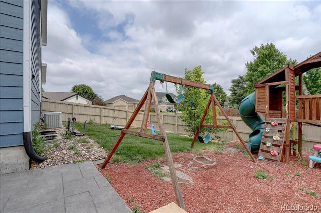 Building Photo - 17184 E Dewberry Dr
