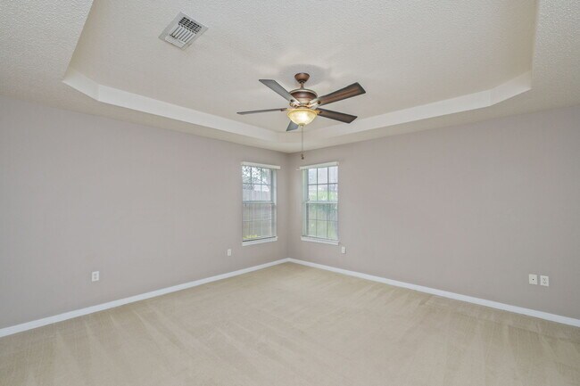 Building Photo - 107 Bay Tree Dr