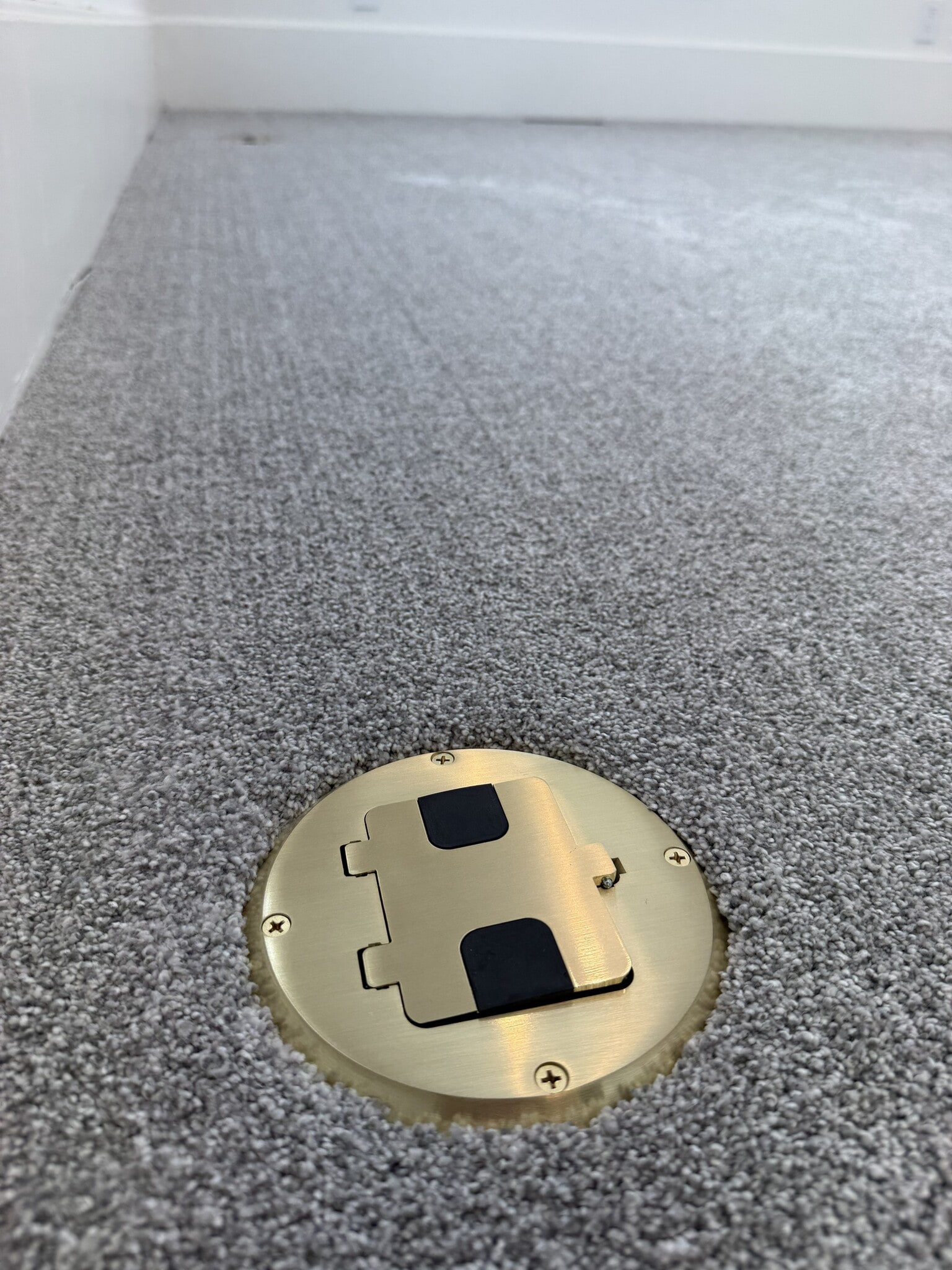 Building Photo - 678 Mohawk St