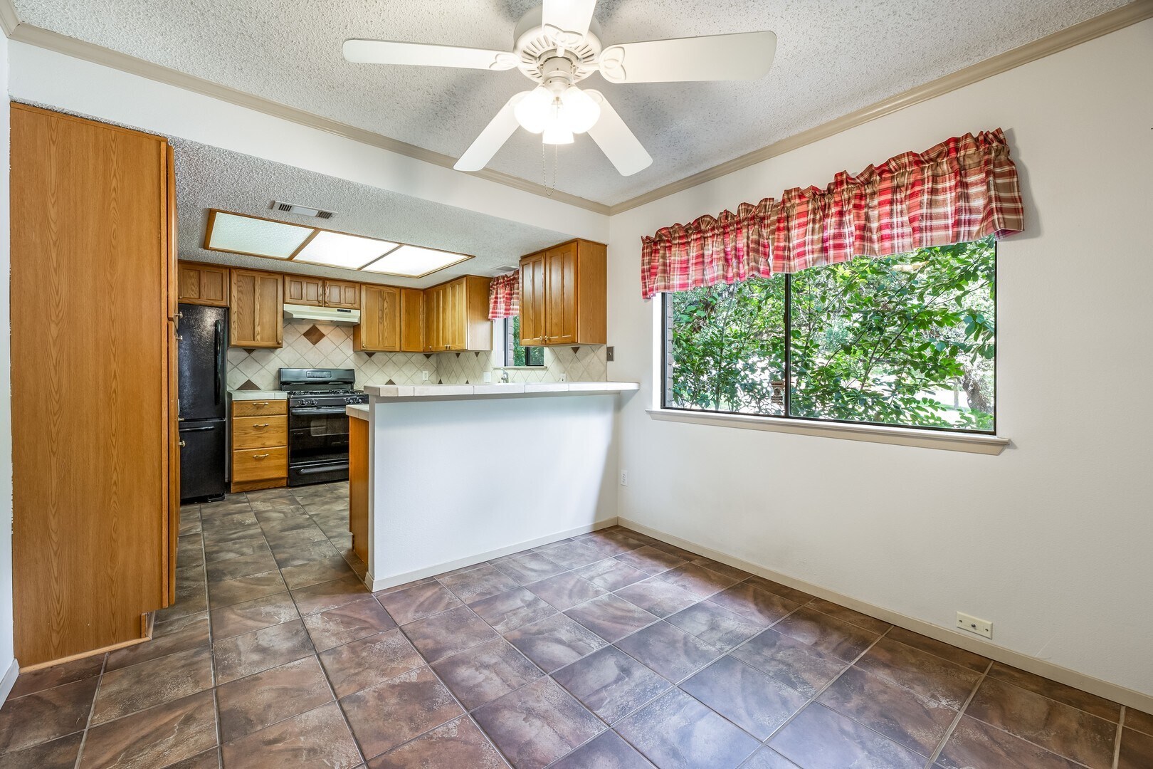 Building Photo - 1006 Silbury Dr