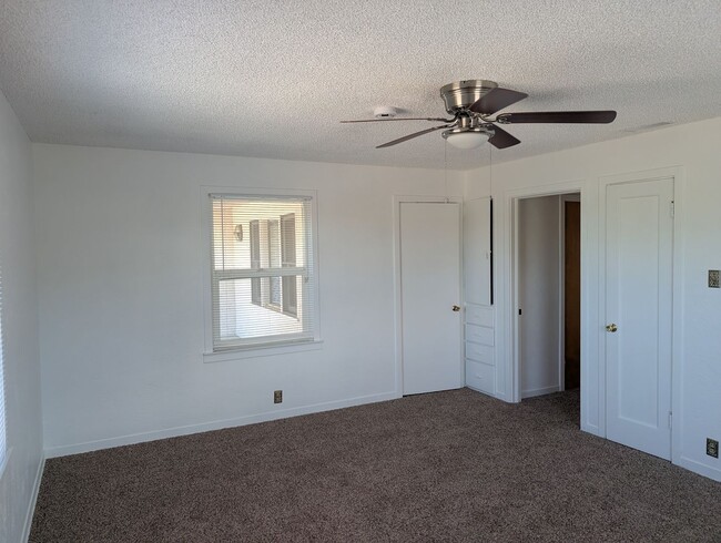 Building Photo - Rural ranch style home with a nice floor plan offering nice amenities.