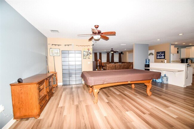 Building Photo - farm home