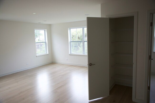 Building Photo - 3708 Provenance Way
