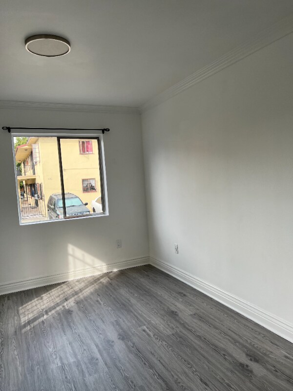 Building Photo - 6107 Romaine