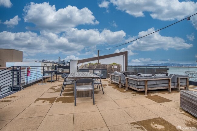 Building Photo - 2177 3rd St