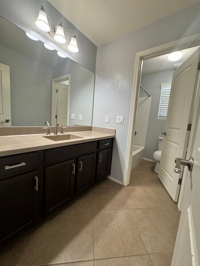 Building Photo - 4 BEDROOM HOME IN COLDWATER RANCH
