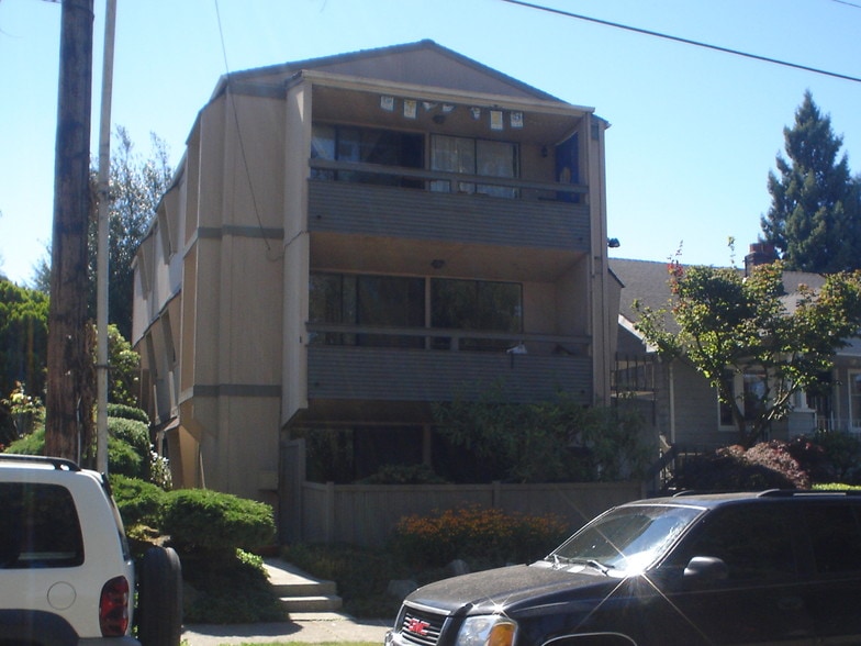 Building Photo - 6537 4th Ave NE