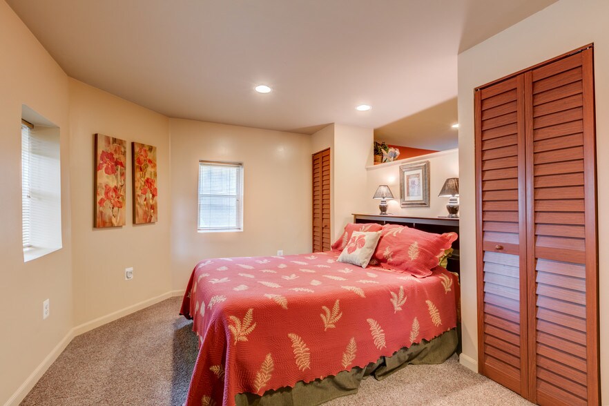 Bedroom - 4411 38th St NW