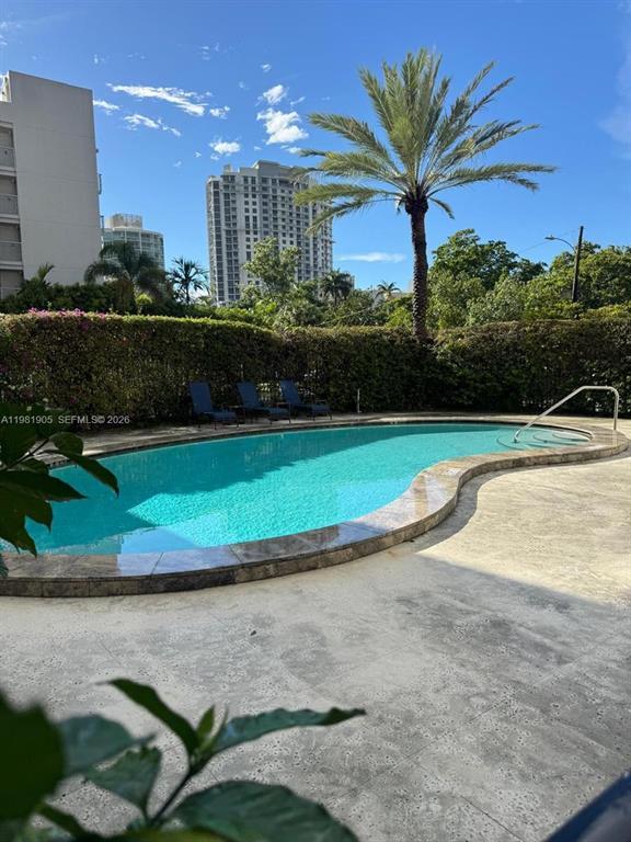 Building Photo - 924 SE 2nd St