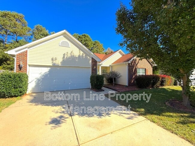 Building Photo - 10226 Highland Creek Cir