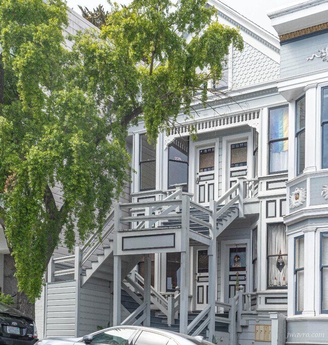 Primary Photo - 27 Delmar St
