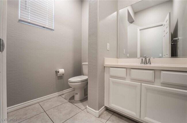 Building Photo - 3115 Mossfield Ave