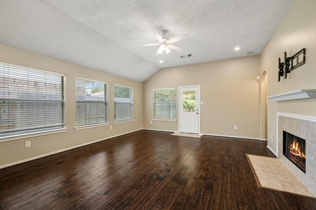 Building Photo - 5030 Birch Manor Ln