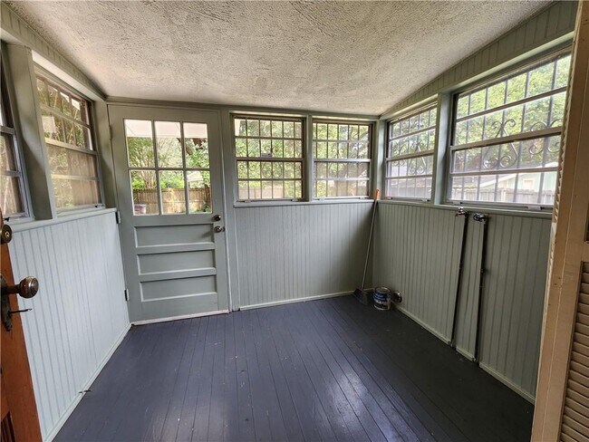 Building Photo - 1214 Palmetto St