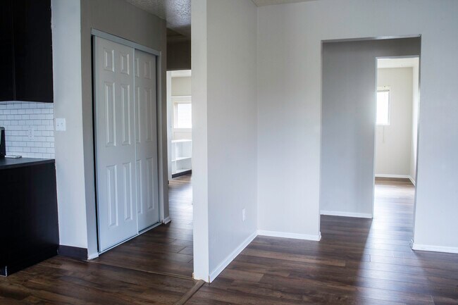 Building Photo - Harold Street Triplex