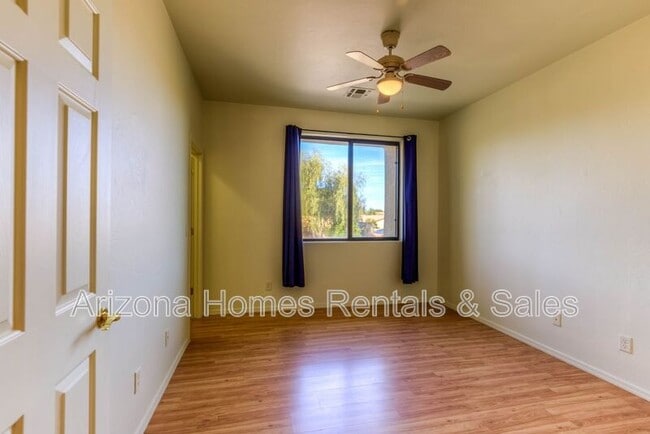 Building Photo - 6413 S Woodland Hills Dr