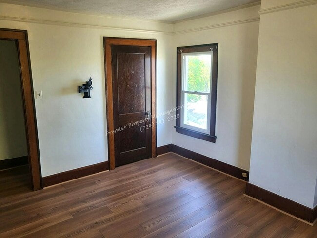 Building Photo - 2237 Brodhead Rd