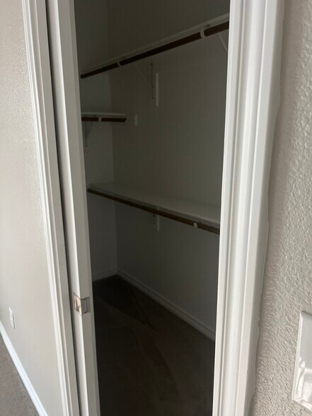 Building Photo - 1920 Elizabeth St