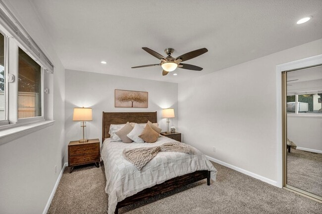 Building Photo - FULLY FURNISHED MOUNTAIN VIEW RETREAT with HOT TUB, RV PARKING & NO HOA