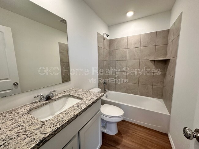 Building Photo - 2318 Wolford Ct