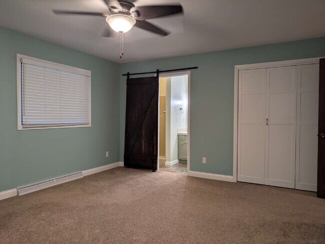 Building Photo - Nice 3 Bedroom Ranch in Appleton