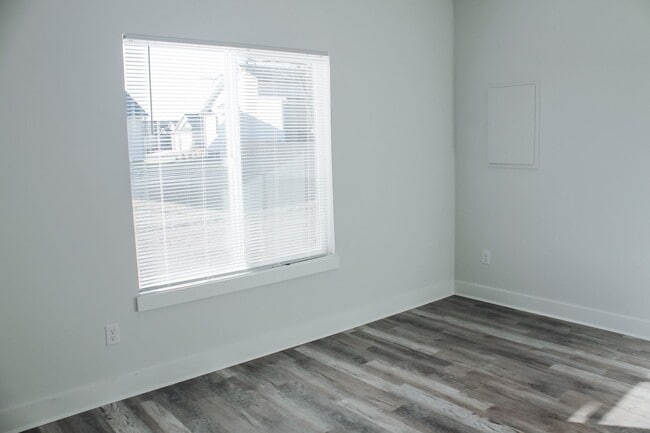 Building Photo - Froli Villas Alex Plan