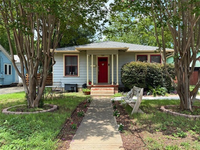 Primary Photo - 1008 E 38th 1/2 St
