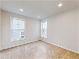 Building Photo - 118 Heron Ln