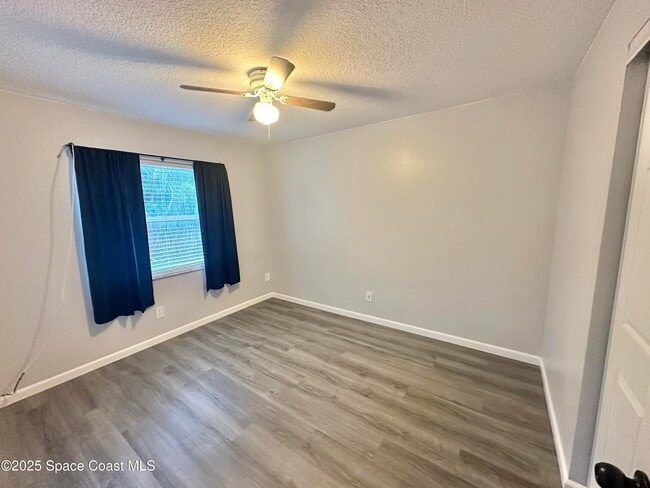 Building Photo - 2848 Watkins Dr