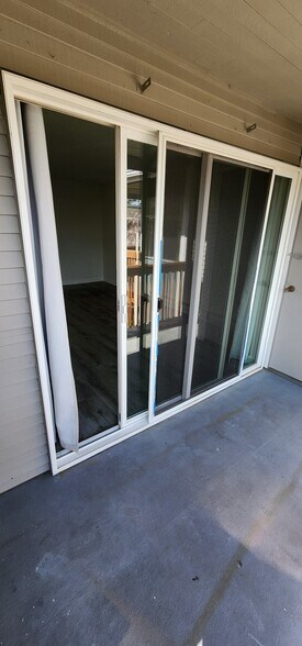 Building Photo - 17301 NE 45th St