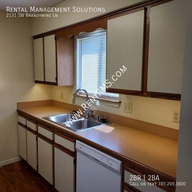 Building Photo - 2131 SW Brandywine Ln
