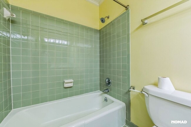 Building Photo - Spacious 4BR House in Asheville