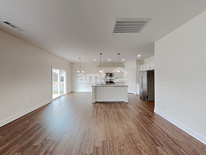 Building Photo - 5254 Lake Maxwell Dr