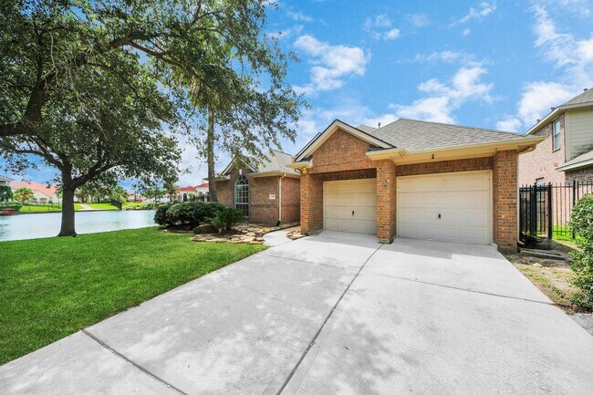 Building Photo - 12003 Sunrise Way