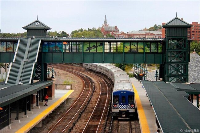 Building Photo - 4 Lighthouse Lndg