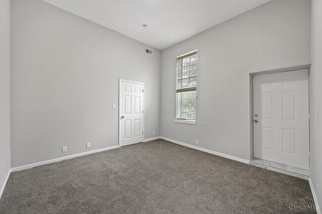 Building Photo - 2906 Alms Pl