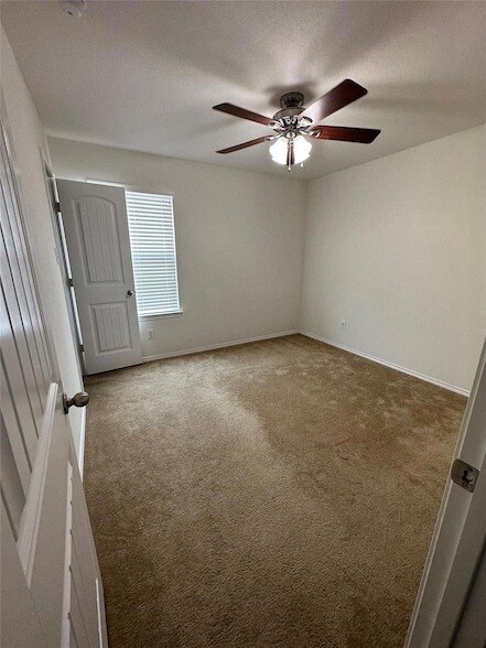 Building Photo - 1248 Hyde Park Dr