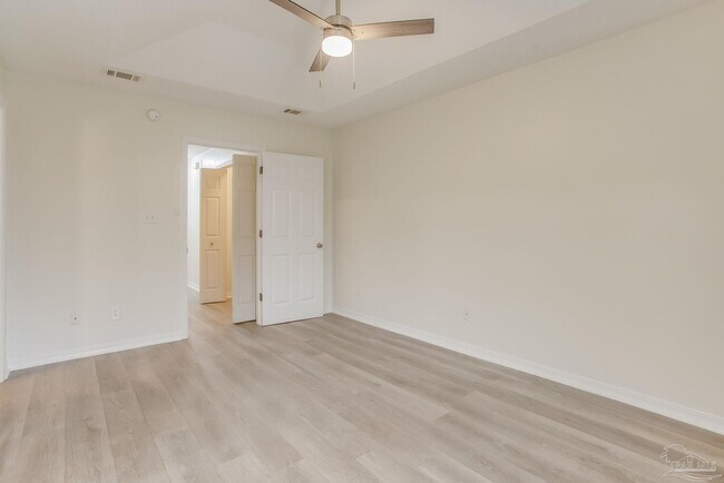 Building Photo - 1110 E Lee St
